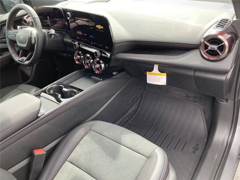 New 2026 Chevrolet Blazer EV RS FWD image 25