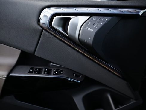 Used 2026 BMW X3 xDrive30 w/ Premium Package image 14