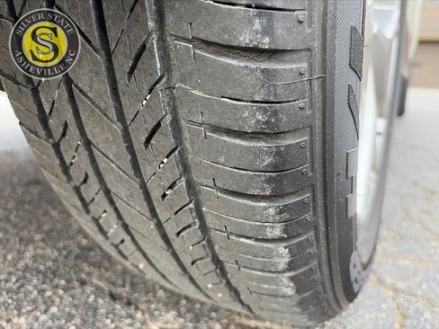 Used 2017 Subaru Forester 2.5i Touring image 10