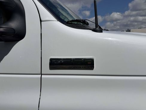 Used 2023 Ford E-350 and Econoline 350 Super Duty w/ Driver's Safety Package RWD image 7