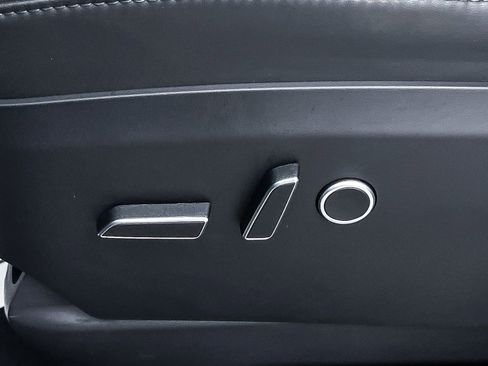 Used 2023 Tesla Model X image 19