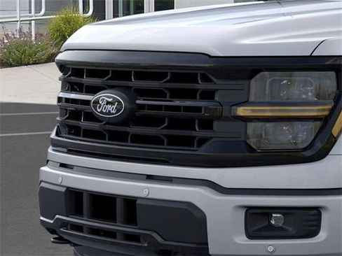 New 2026 Ford F150 XLT w/ Equipment Group 302A MID AWD/4WD image 17