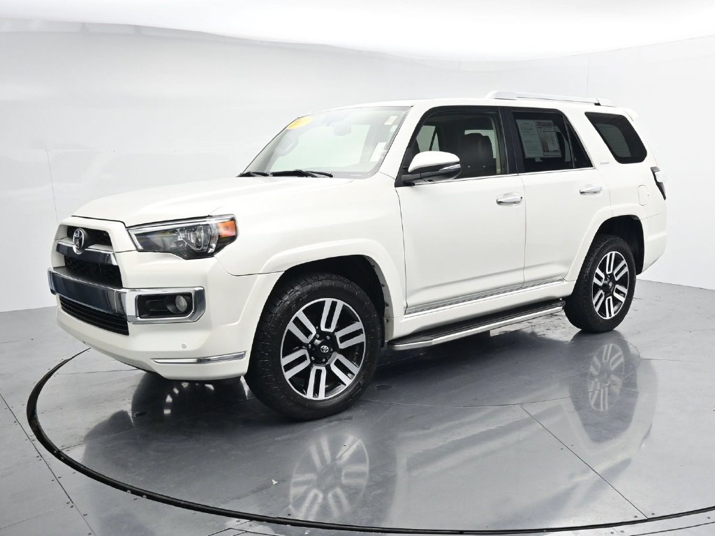 Used 2017 Toyota 4Runner Limited AWD/4WD image 4