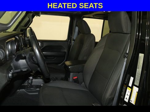 Used 2019 Jeep Wrangler Unlimited Sport AWD/4WD image 3