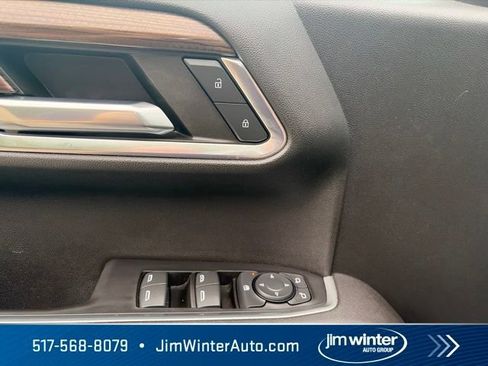 Used 2023 Chevrolet Silverado 1500 LT AWD/4WD image 18