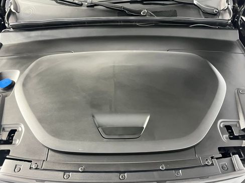 Used 2023 Volvo C40 P8 Recharge Ultimate image 37