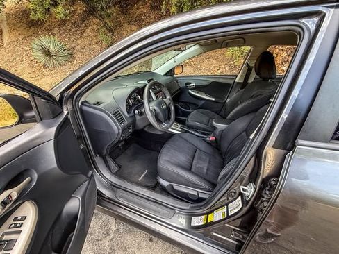Used 2013 Toyota Corolla S FWD image 5