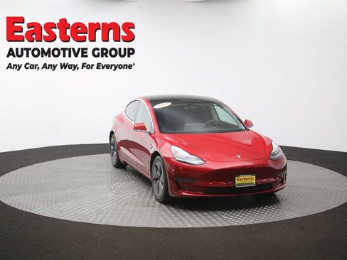 Used 2020 Tesla Model 3 Standard Range RWD image 46