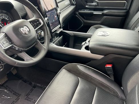 Used 2025 RAM 1500 Laramie image 9