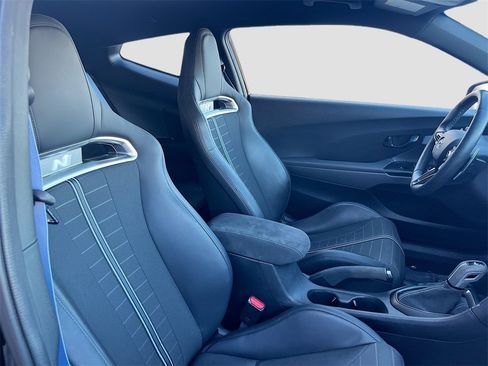 Used 2022 Hyundai Veloster N image 26