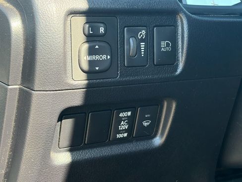 Used 2024 Toyota 4Runner SR5 AWD/4WD image 8