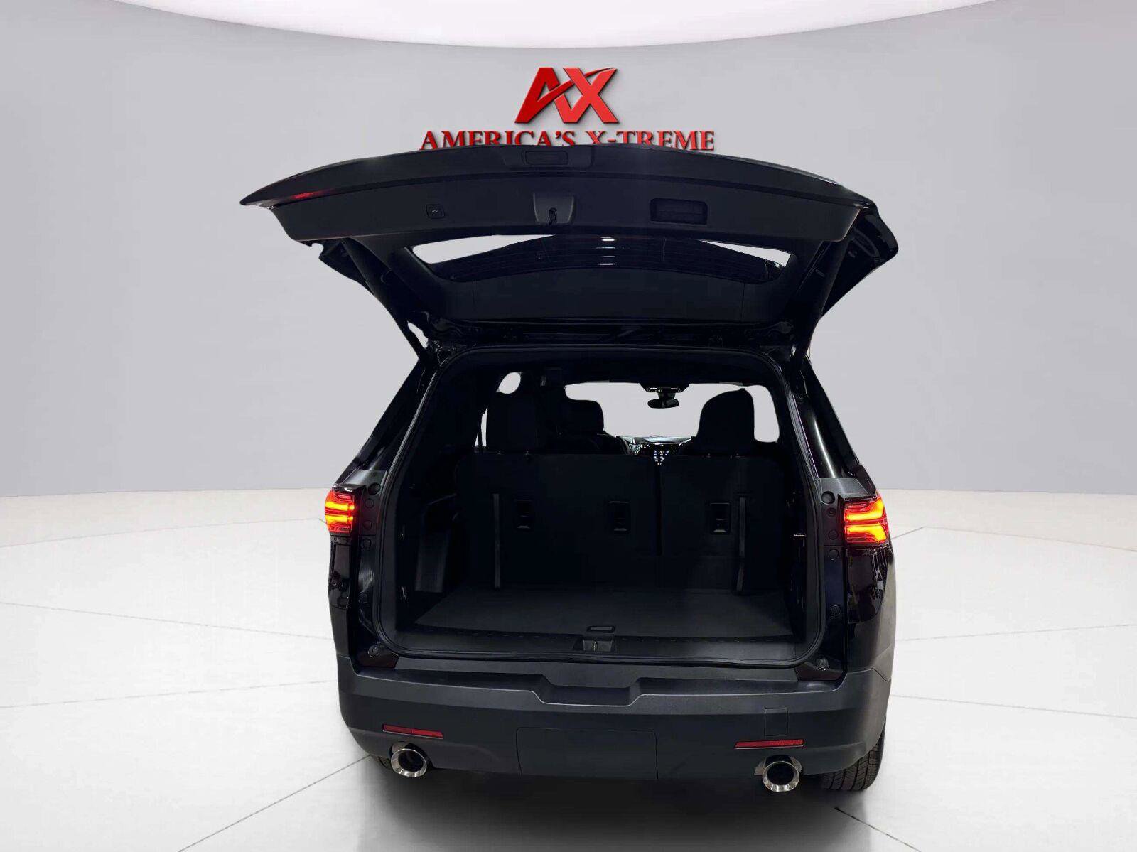 Used 2023 Chevrolet Traverse LT AWD/4WD image 48