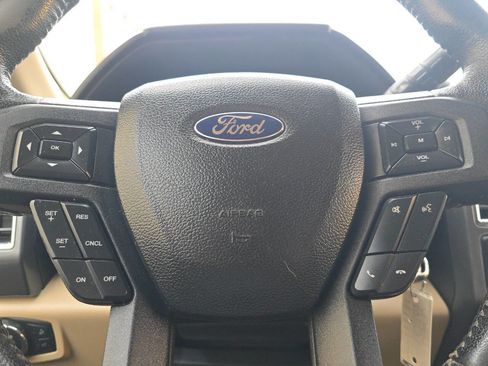 Used 2016 Ford F150 XLT w/ Equipment Group 302A Luxury image 32