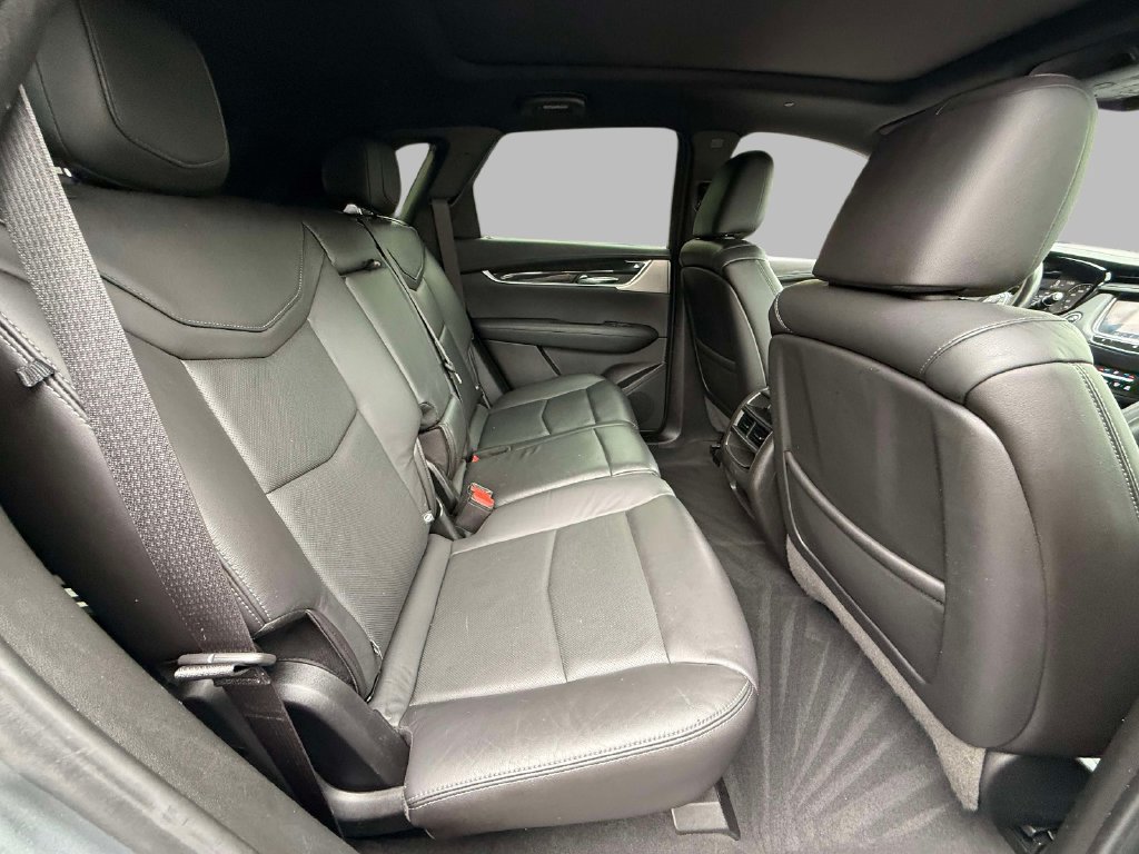 Used 2020 Cadillac XT5 Premium Luxury AWD/4WD image 16