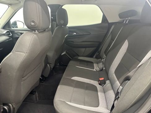 Used 2025 Chevrolet TrailBlazer LT w/ Driver Confidence Package image 17