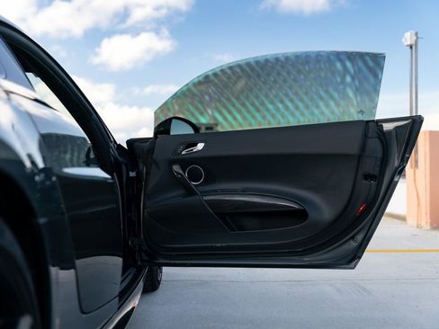 Used 2011 Audi R8 V10 image 17