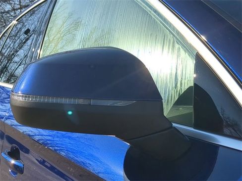 Used 2021 Audi Q5 Prestige image 11