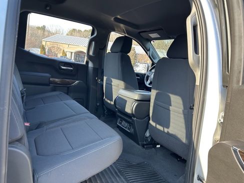 Used 2020 GMC Sierra 1500 SLE w/ SLE Value Package image 40