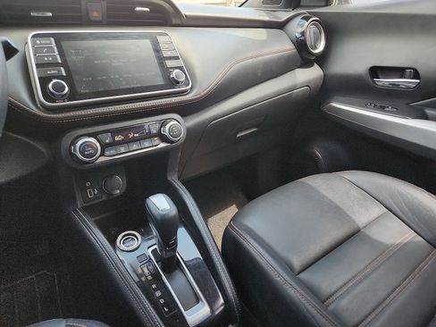 Used 2020 Nissan Kicks SR w/ SR Premium Package FWD image 20