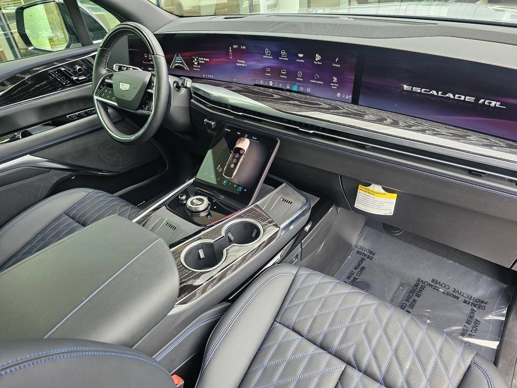 New 2026 Cadillac Escalade IQL Luxury AWD/4WD image 10