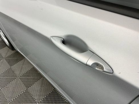 Used 2013 Hyundai Accent SE image 10