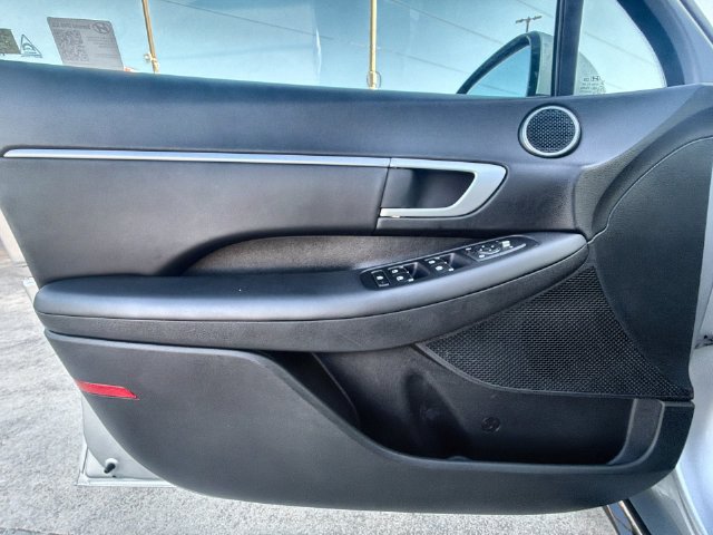 Used 2025 Hyundai Sonata SEL FWD image 20