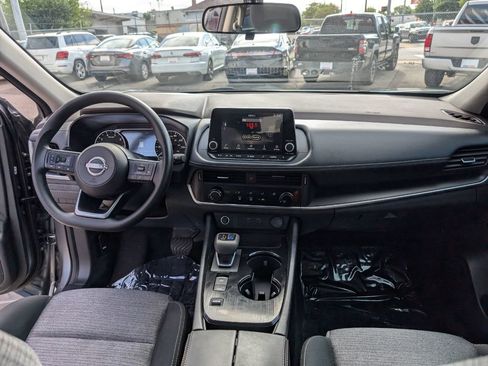 Used 2022 Nissan Rogue S FWD image 14