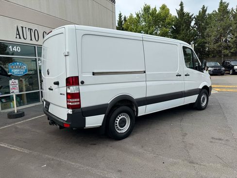 Used 2017 Mercedes-Benz Sprinter 2500 image 14