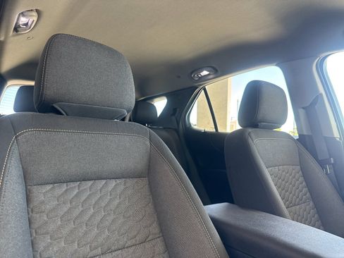 Used 2019 Chevrolet Equinox LT AWD/4WD image 18