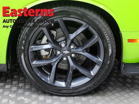 Used 2023 Dodge Challenger R/T w/ Plus Package image 29