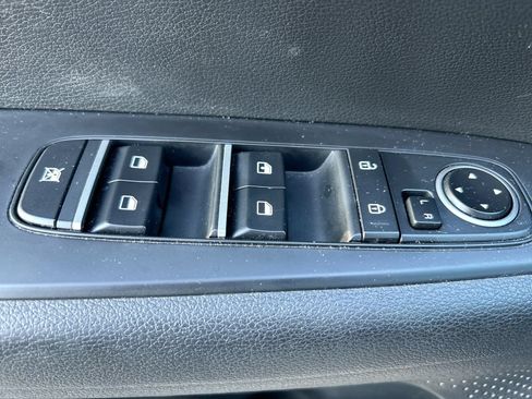 Used 2022 Kia Forte LXS FWD image 12