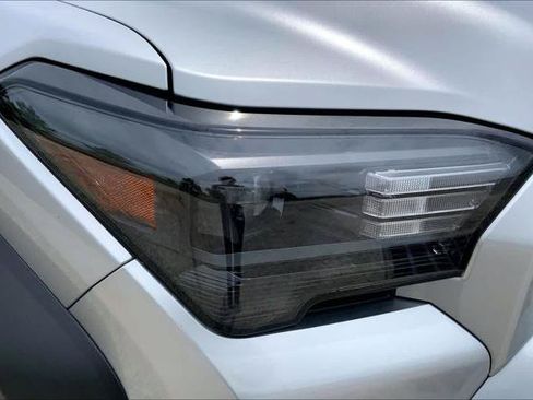 Certified 2025 Toyota 4Runner TRD Off-Road AWD/4WD image 27