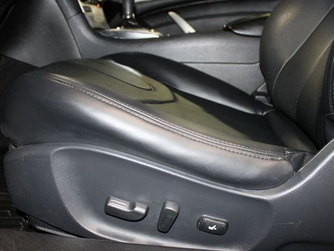 Used 2014 INFINITI Q60 Journey w/ Premium Package image 26