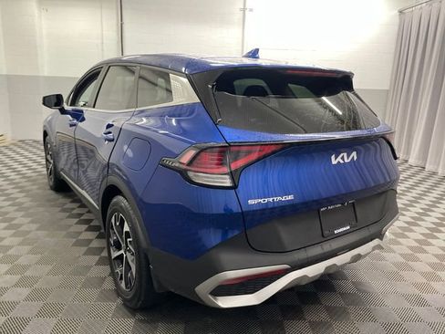Used 2023 Kia Sportage EX image 6
