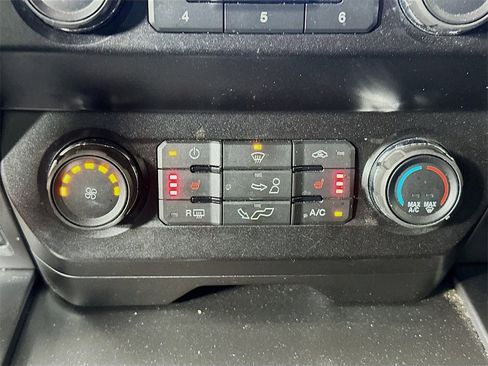 Used 2020 Ford F150 XLT w/ Equipment Group 302A Luxury image 15