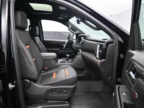 Used 2025 GMC Sierra 1500 AT4 w/ AT4 Premium Package image 34