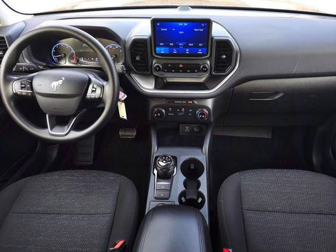 Used 2021 Ford Bronco Sport image 2