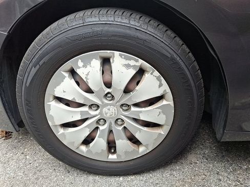 Used 2011 Honda Accord LX image 5