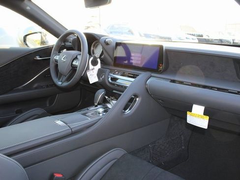 Certified 2025 Lexus LC 500 Coupe image 5