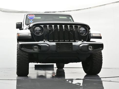 Used 2022 Jeep Gladiator Willys image 36