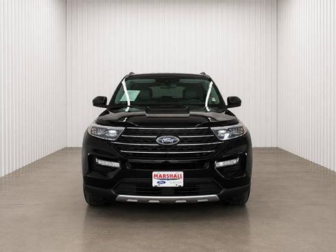 Used 2023 Ford Explorer XLT w/ Equipment Group 202A RWD image 2