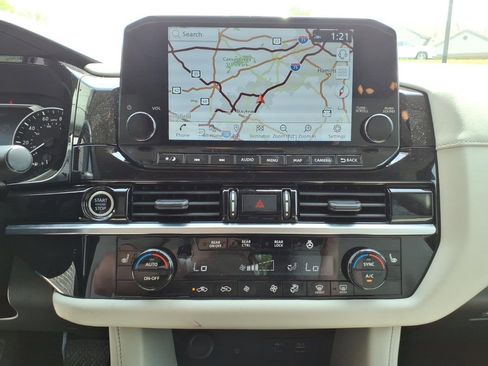 Used 2023 Nissan Pathfinder SL w/ SL Premium Package AWD/4WD image 20