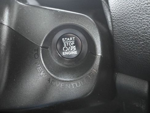 Used 2022 Jeep Renegade Latitude w/ Sun/Sound Group image 25