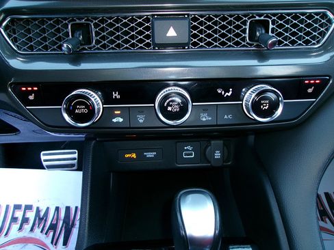 Used 2023 Acura Integra A-Spec image 18