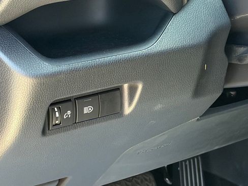 Used 2025 Toyota RAV4 XLE AWD/4WD image 6