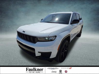 Used 2023 Jeep Grand Cherokee L Laredo