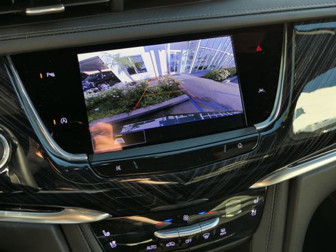 New 2025 Cadillac XT6 Premium Luxury image 21