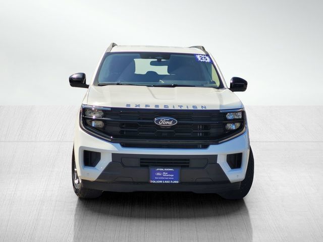 Certified 2025 Ford Expedition Max Active AWD/4WD image 2