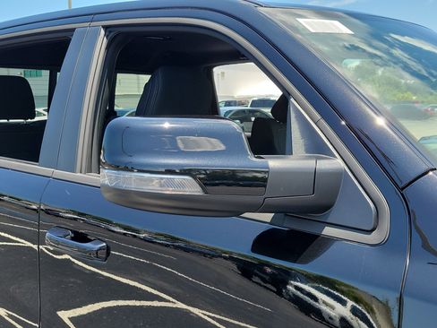 New 2026 RAM 1500 Big Horn AWD/4WD image 9