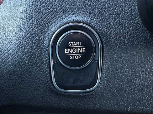 Used 2023 Mercedes-Benz Sprinter 2500 image 35